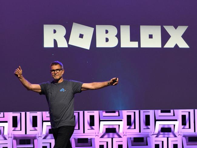 BURLINGAME, CALIFORNIA - AUGUST 10: David Baszucki, founder and CEO of Roblox, presents at the Roblox Developer Conference on August 10, 2019 in Burlingame, California.   Ian Tuttle/Getty Images for Roblox/AFP (Photo by Ian Tuttle / GETTY IMAGES NORTH AMERICA / Getty Images via AFP)