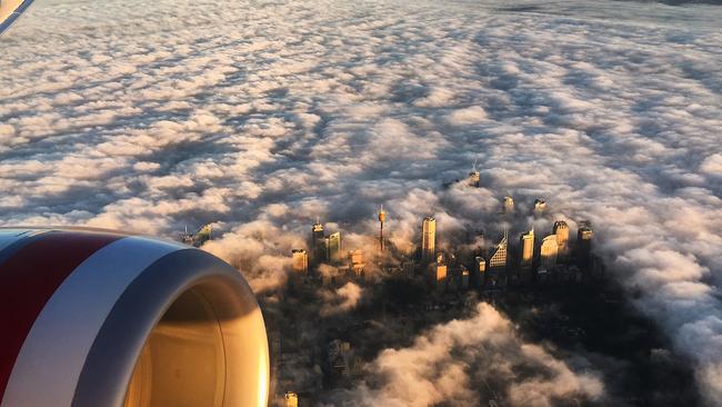 A heavy fog obscures much of Sydney on Monday morning. Picture: Jeremy Brown / Twitter @jeremybrown86 / Instagram @jeremylbrown #Kiwitraveller