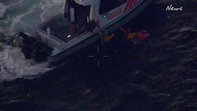 Four Men Rescued Clinging To Esky After Boat Sunk Off Melbourne News