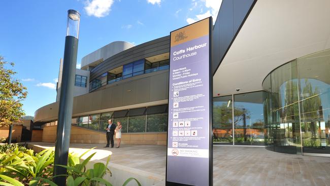 Opening of the new Court House, Justice Precint  in Coffs Harbour. Smoking ceremoney, Andrew Fraser MP,Mark Flanders, David Carriage [smoker], Ms Cassandra Banks, The Hon. Brad Hazzard MP.28 January 2015.Photo Leigh Jensen / Coffs Coast Advocate