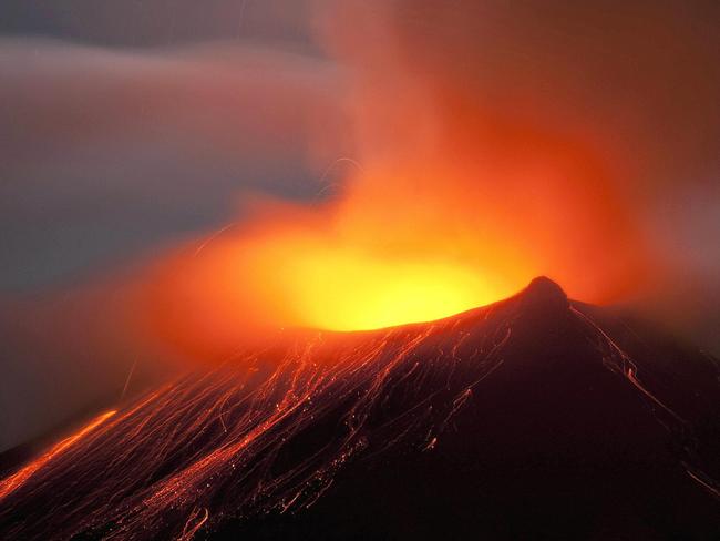 The Tungurahua volcano spews ashes and lava in Cotalo, Ecuador, 11/01/2010.