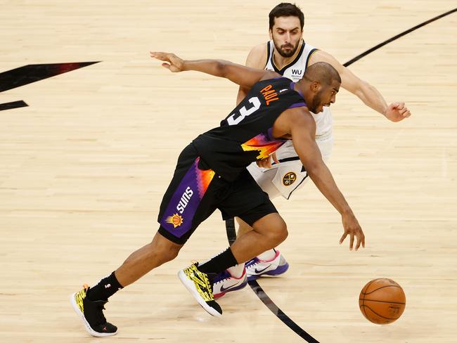 Chris Paul was superb for Phoenix in their clash against the Denver Nuggets (Photo by Christian Petersen/Getty Images)
