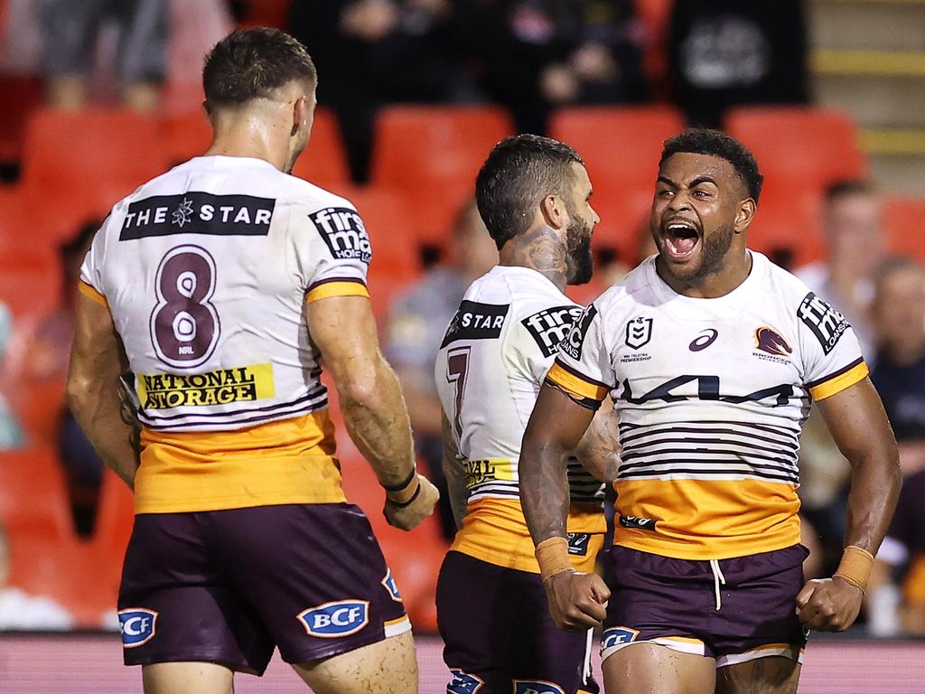 NRL 2023: Adam Reynolds' field goal gives Brisbane Broncos upset