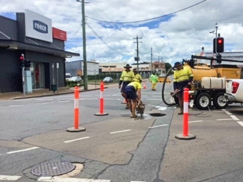 A sinkhole has opened up at the intersection of Ellena and Richmond St in Maryborough.