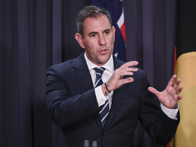 CANBERRA, Australia - NewsWire Photos - September 30, 2024: Treasurer Jim Chalmers and Finance Minister Katy Gallagher hold a press conference about the Final Budget Outcome released today at Parliament House in Canberra. Picture: NewsWire / Martin Ollman