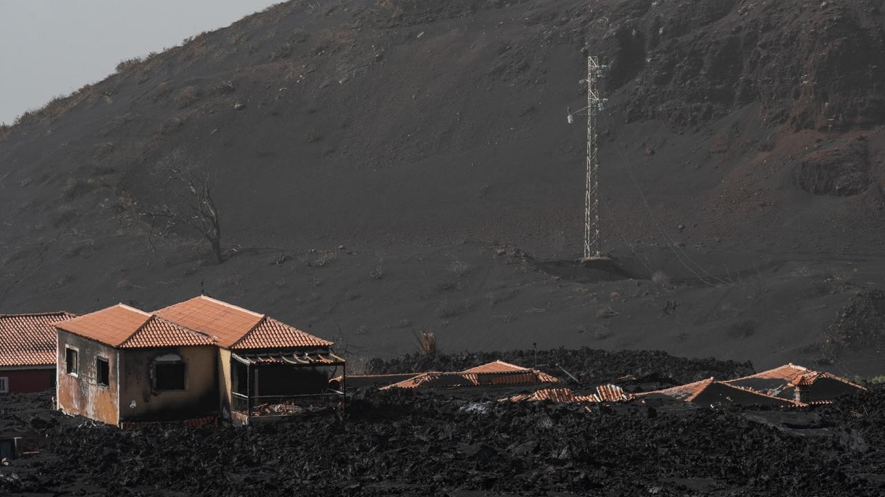 La Palma was covered in clouds of darkness amid the eruption. Picture: Marcos del Mazo/Getty Images