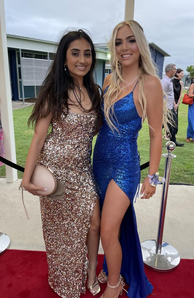 Hetai and Ellie at the 2023 Mountain Creek State High formal.