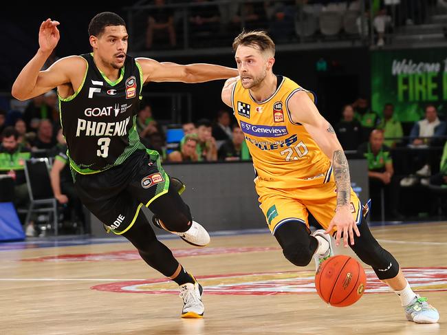 A pair of late threes kept the Bullets in the hunt. Picture: Graham Denholm/Getty Images