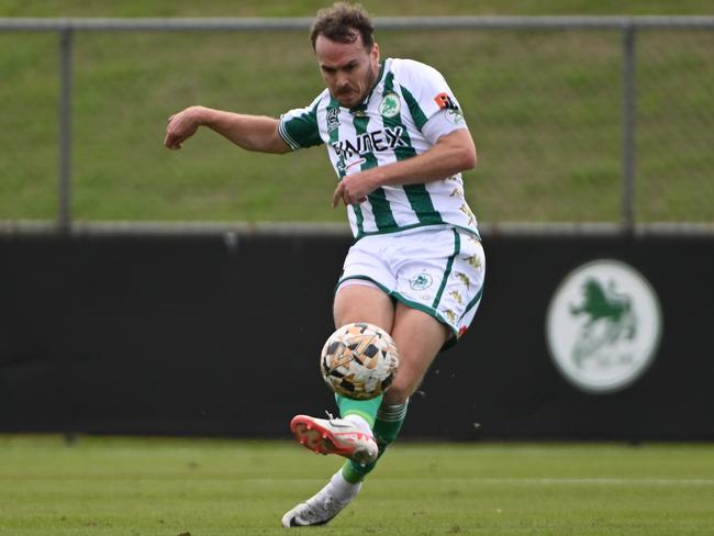 Taylor Schrijvers in action for Green Gully. Picture: Mark Avellino Photography