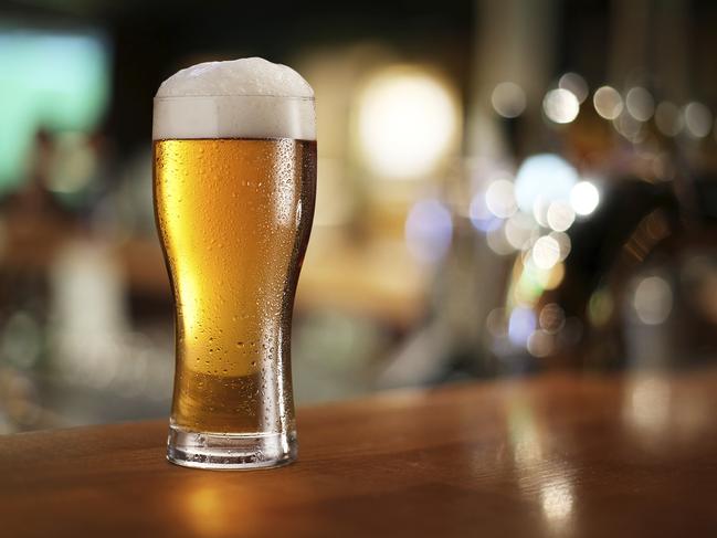 Glass of light beer, Barmans arms pulling a pint of beer, Beer, Bar, Bar Area, Beer Pump, Bartender, Alcohol, People, Pint Glass, Drink, Casual Clothing, Ireland, Relaxation, Young Adult, 20-24 Years, Adult, Adults Only, Colour Image, Cork, Day, Filling, Front View, Glass, Happy Hour, Holding, Horizontal, Indoors, Lager, Mid Section, Mixed Race Person, Nightlife, Occupation, One Man Only, One Person, One Young Man Only, Only Men, Photography, Pulling, T-Shirt, Working, Young Men, thinsktock, istock, beer, generic, pouring beer