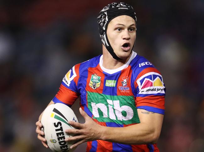 Kalyn Ponga of the Knights runs the ball during the Round 21 NRL match between the Newcastle Knights and the Wests Tigers at McDonald Jones Stadium in Newcastle, Friday, August 3, 2018. (AAP Image/Brendon Thorne) NO ARCHIVING, EDITORIAL USE ONLY