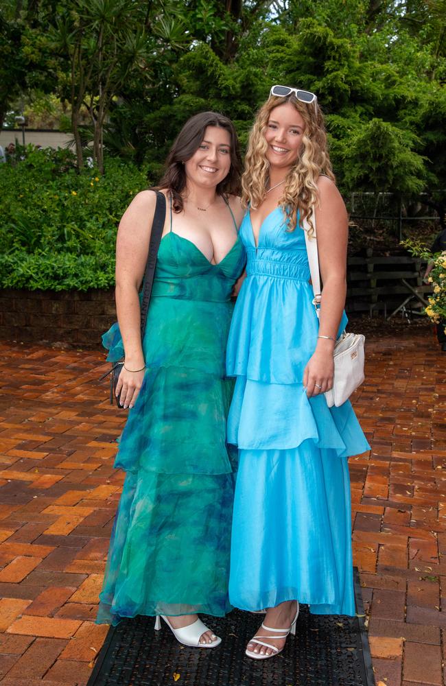 (From left) Chloe Carroll and Laura Hillman. Weetwood Raceday at Toowoomba Turf Club. Saturday, September 28, 2024. Picture: Nev Madsen.