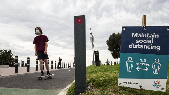 A person riding a skateboard in St Kilda, Melbourne, Victoria. Picture: NCA NewsWire / Daniel Pockett