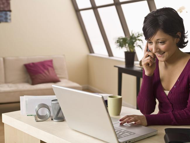 A 24/7 call centre available to patients. Picture: News Corp.