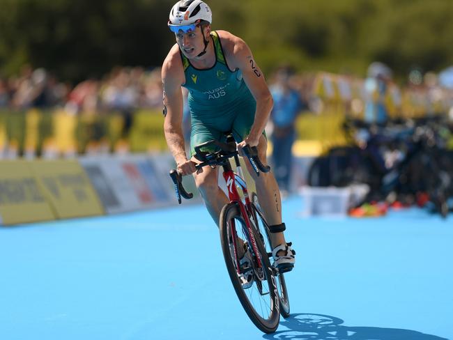 Matthew Hauser of Team Australia competed during Triathlon Mixed Team Relay Final on day three of the Birmingham 2022 Commonwealth Games at Sutton Park on July 31, 2022 on the Birmingham, England. Photo: David Ramos