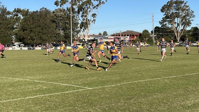 Warilla-Lake South Gorillas hooker Samuel Hooper goes in to score against the Berry Shoalhaven Heads Magpies. Photo: Kevin Merrigan