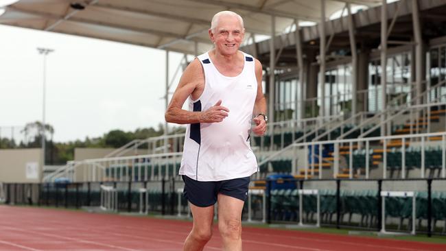 He had some choice words for his fellow runners. Photo by Richard Gosling