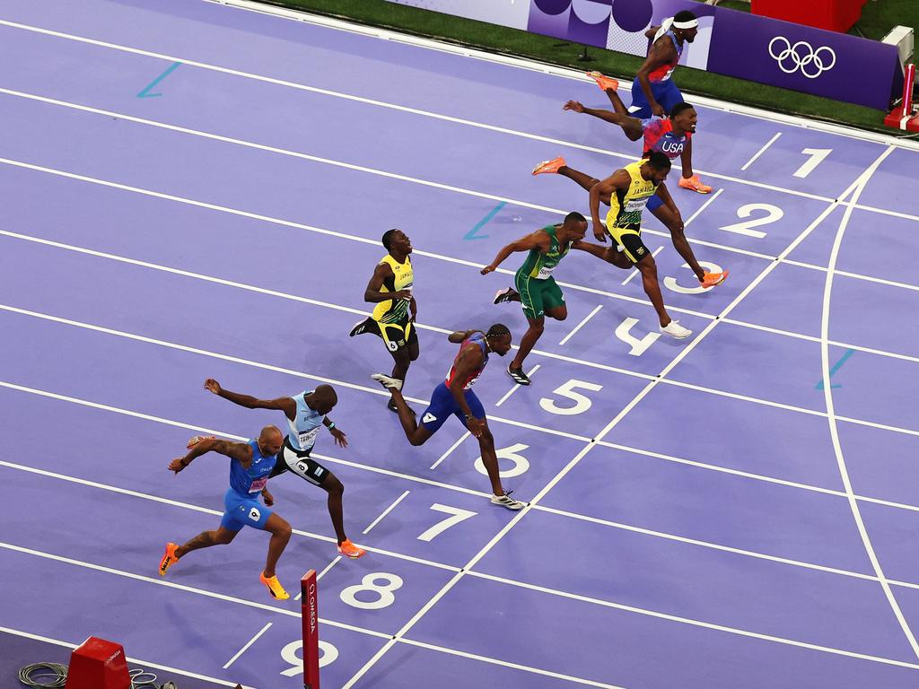 The result was too close to call and the athletes endured an agonising moment of confusion. Picture: Michael Reaves/Getty Images