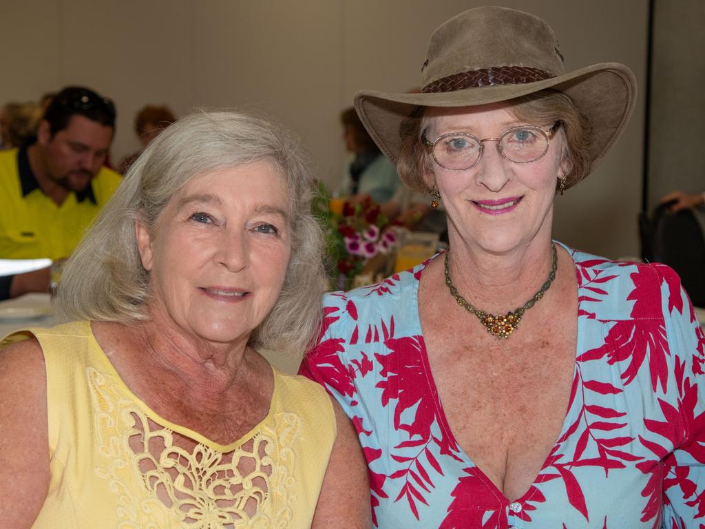 Sheldine Underwood (left) and Valerie McPherson. Chronicle Garden Competition, awards presentation at Oaks Toowoomba Hotel.Thursday September 14, 2023