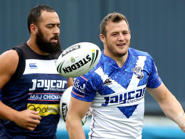 Josh Morris warms up for a Bulldogs training session. Picture Gregg Porteous