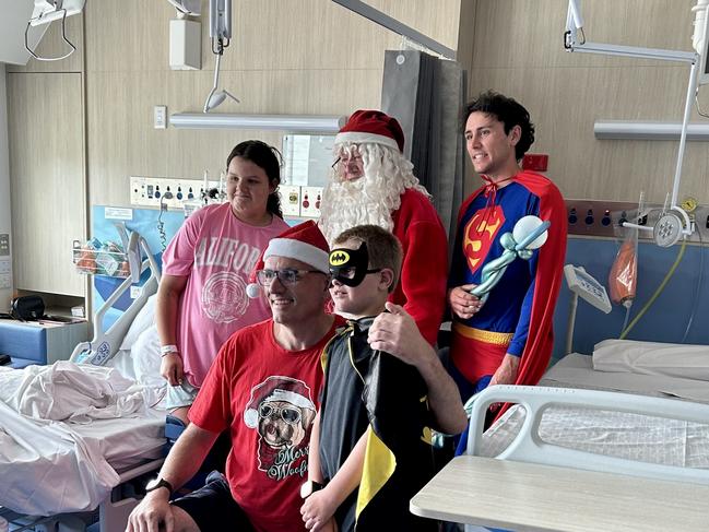 20-year tradition brings Christmas cheer to sick kids