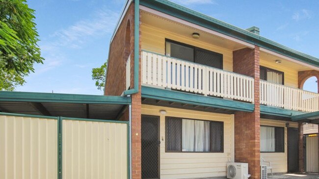 6/19 Clifton Street, Booval is for sale for $149,000.