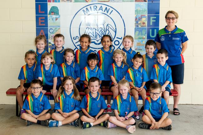 Mirani State School 2022 Prep M. (L-R) Back row: Harper Garwood, Carter Dibdin, Cedric Peterson, Roneisha Prasad, Elsa Galletly, Noah Tier, Mrs Medway; middle row: Isabella Brown, Evelyn Watson, Harlow Smart, Jesse Zahra, Amelia Duell, Moana White, Waylan Trieve; front row: Aaron Zammit, Evie Garnett, Hugh Borg, Brydie Lade, Brendan Zammit. Picture: Michaela Harlow MKY2022PREP