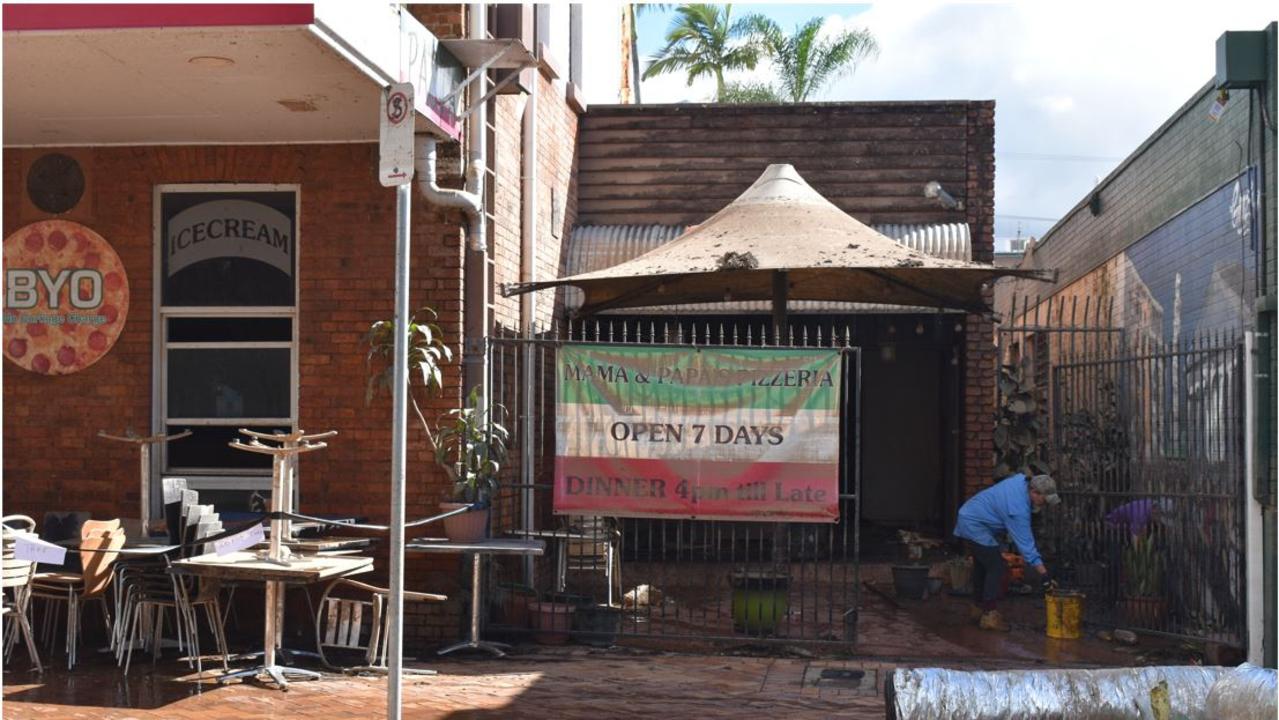 Mama &amp; Papa's Pizzeria in Mary Street, Gympie after the floods. Photo: Elizabeth Neil