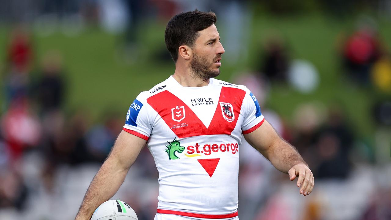 Ben Hunt is staying in red and white. Photo by Brendon Thorne/Getty Images.