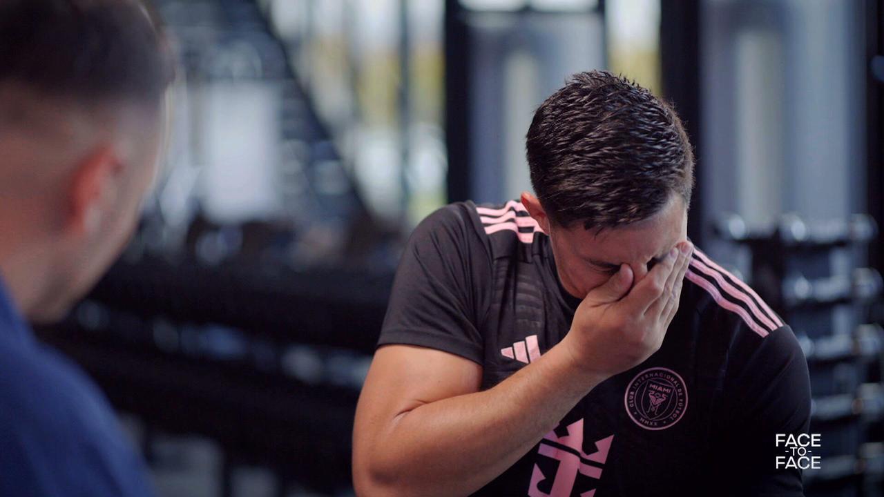 Joseph Tapine breaks down in tears on Fox League's Face to Face while discussing his father.