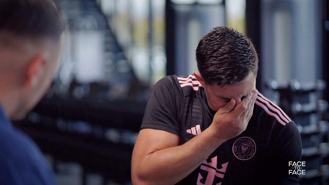 Joseph Tapine breaks down in tears on Fox League's Face to Face while discussing his father.