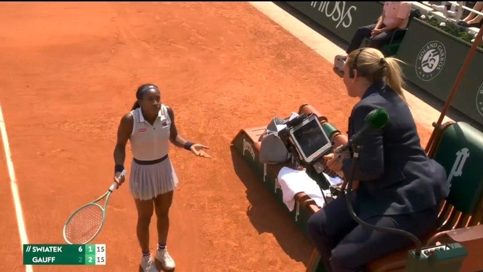 Coco Gauff and the umpire. Photo: Twitter, The Tennis Letter.
