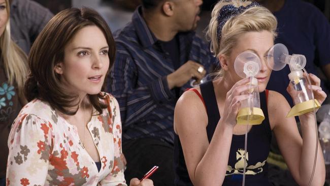 21/08/2008 LIBRARY: Actors Tina Fey and Amy Poehler in scene from film ''Baby Mama''.