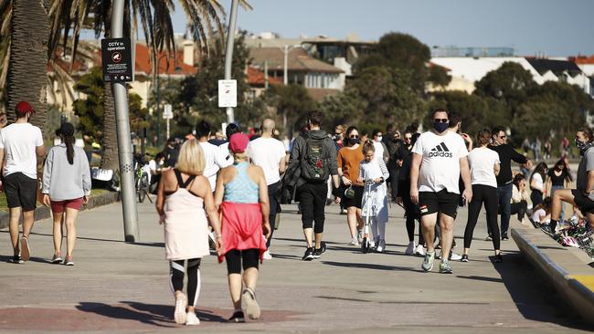 Crowds of people at St Kilda beach on Sunday. Picture: Daniel Pockett/Getty Images