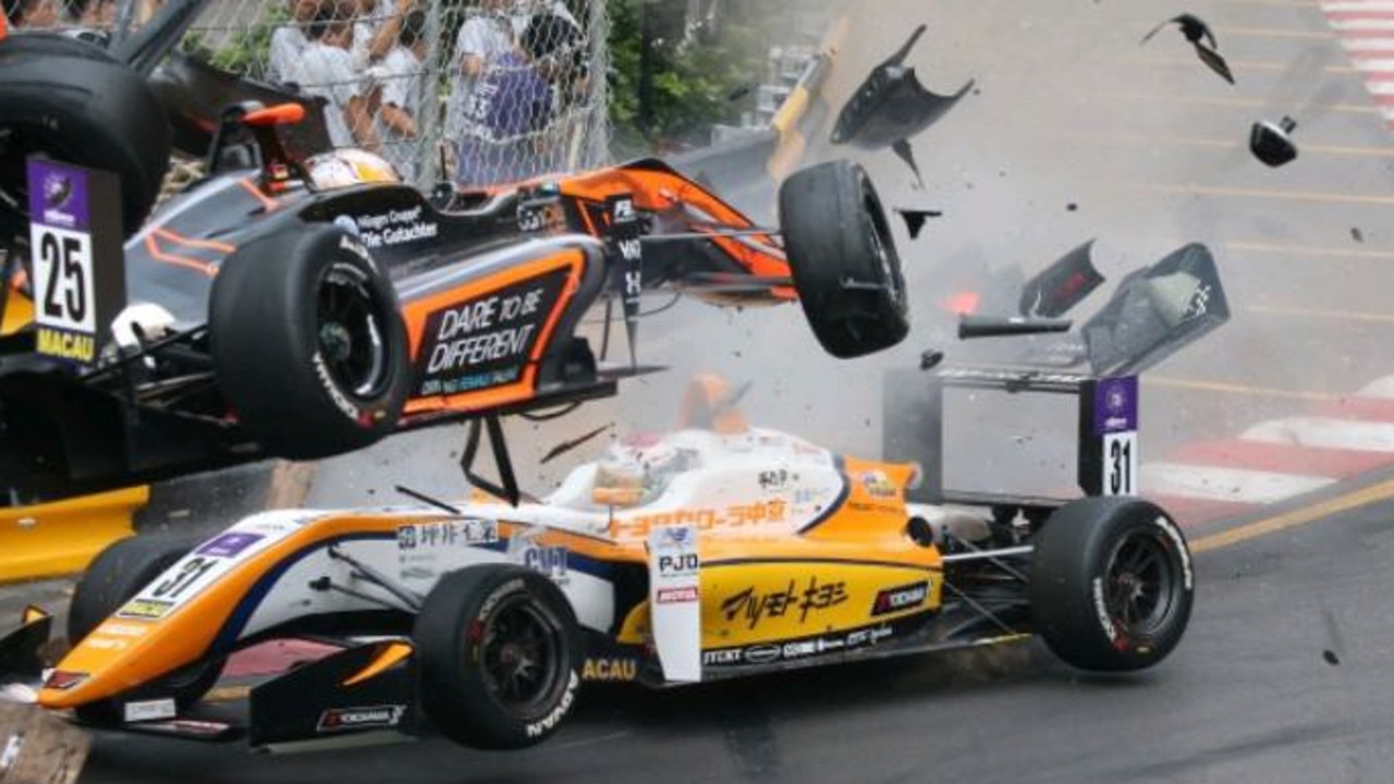 Formula 3 Macau Grand Prix Crash Sophia Floersch Survives Insane
