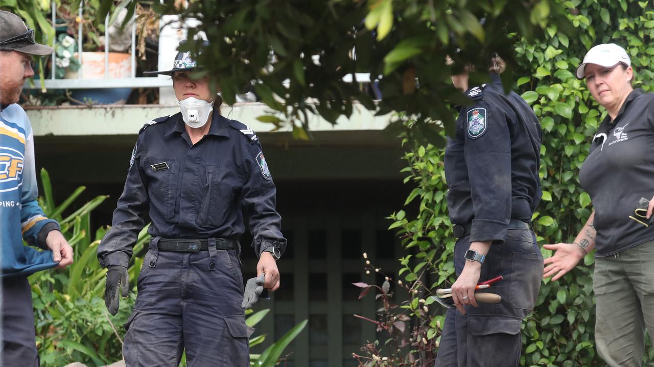 Police at the scene of the Polaris St house. Picture: Annette Dew