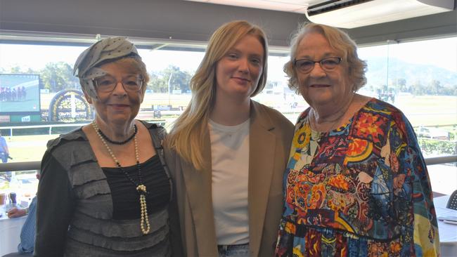Joan Davidson, Ellie Beak and Valda Beak at the 2023 Rockhampton Girls Grammar 21st Race Day.