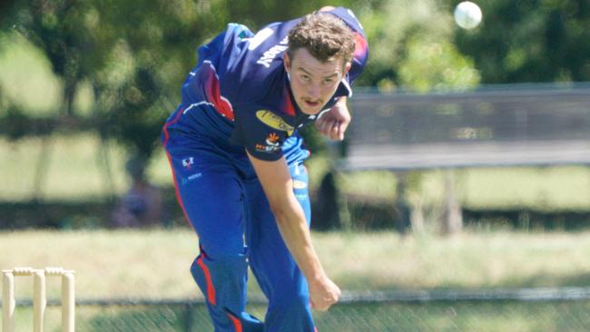 Harry Van Raay bowling for Long Island on Saturday. Picture: Valeriu Campan