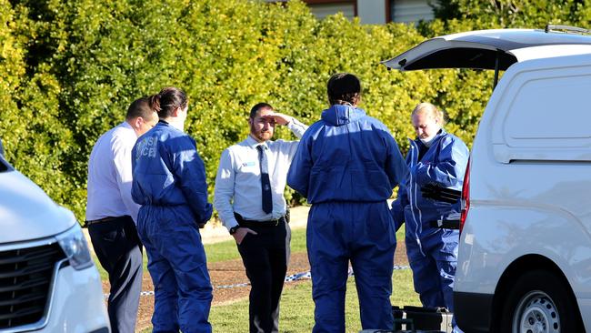 Police at the scene of a murder in Metford, Maitland. Picture: Peter Lorimer,