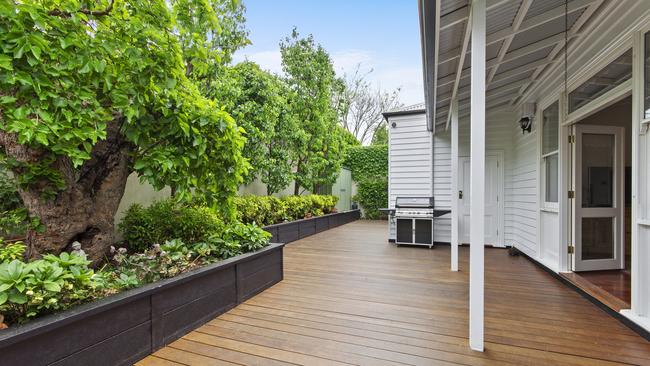 45 Roebuck St, Newtown, sold for $1.41 million.