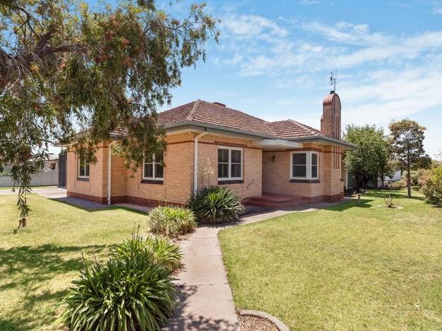 1 Cullen Street, Kerang, Vic 3579 - for herald sun real estate