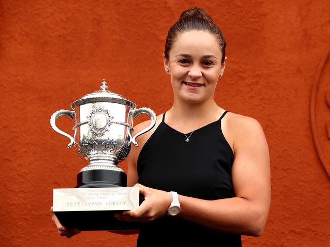 Tennis star Ashleigh Barty celebrates her French Open win.