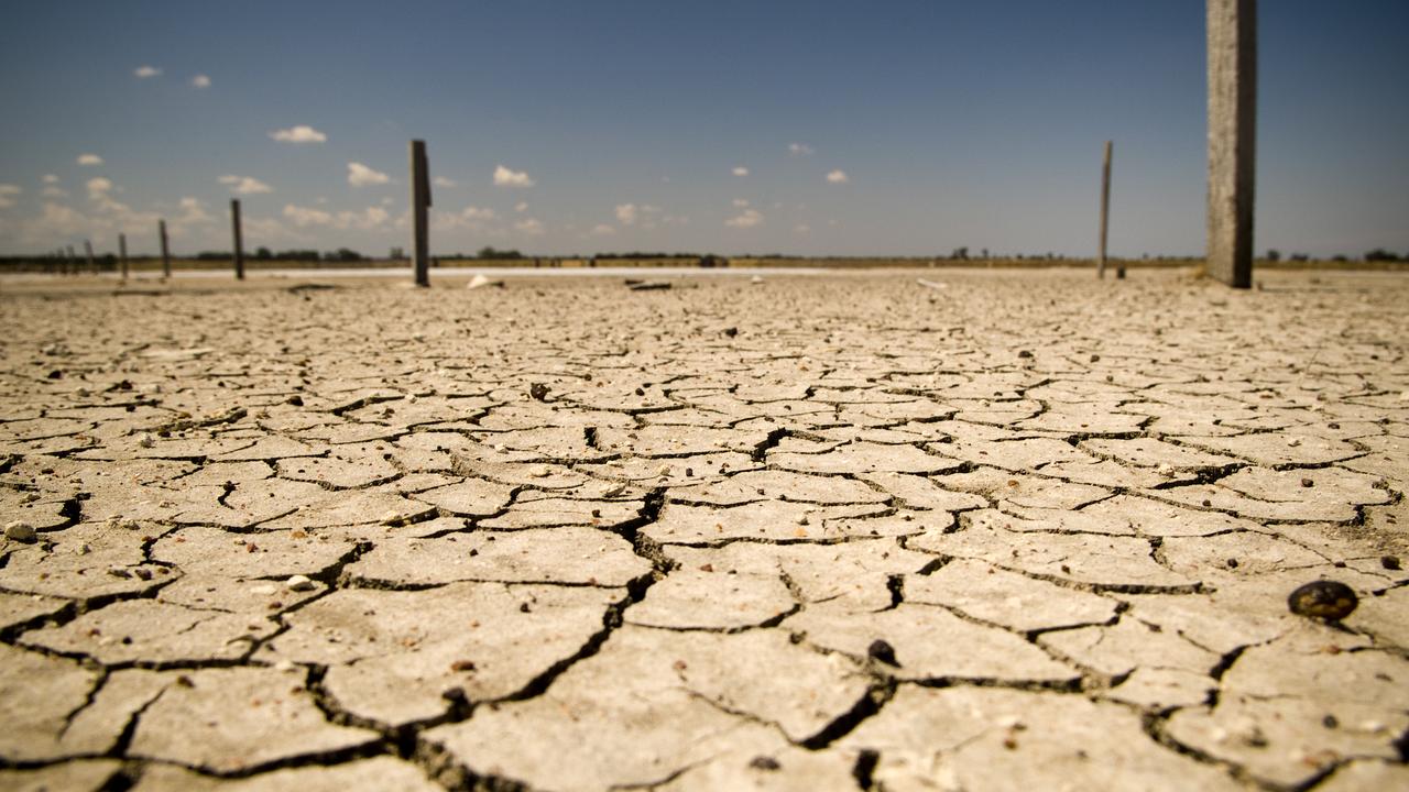 The State of the Climate report predicts climate change will cause longer droughts in Australia in coming decades.