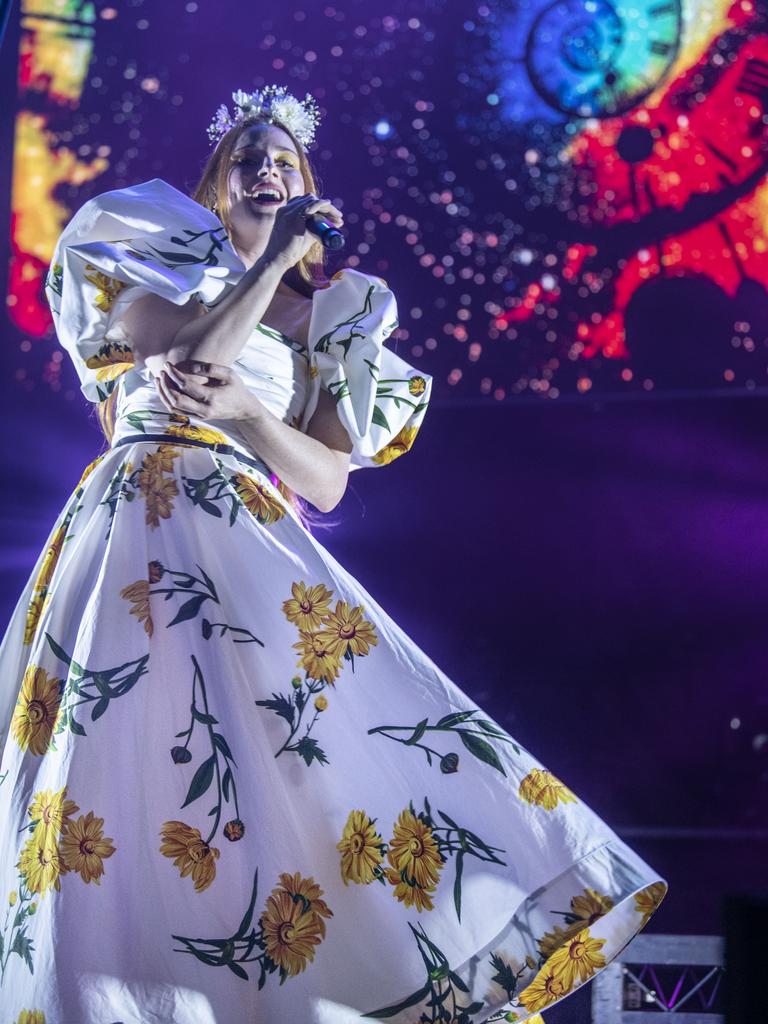 Friday nights headline act Vera Blue performs at the Toowoomba Carnival of Flowers Festival of Food and Wine. Friday, September 9, 2022. Picture: Nev Madsen.