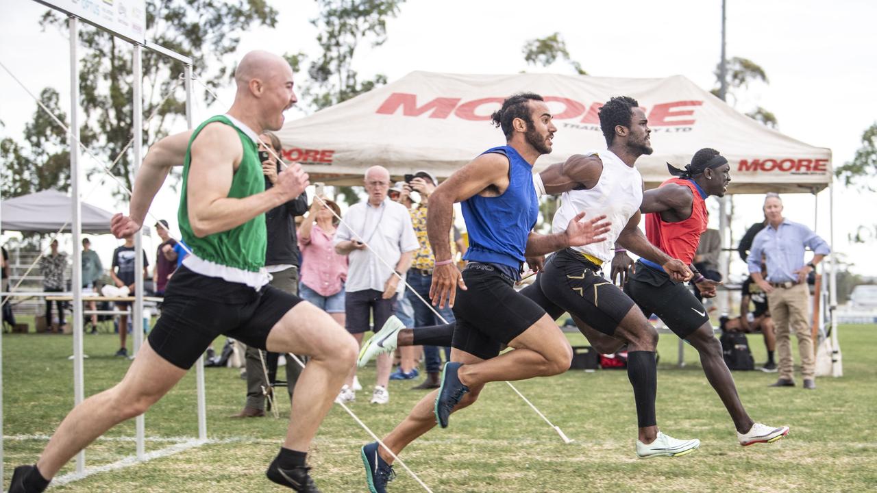 Anas Abu Ganaba (red bib) wins the 2022 Arthur Postle Gift in Pittsworth. Picture: Nev Madsen.