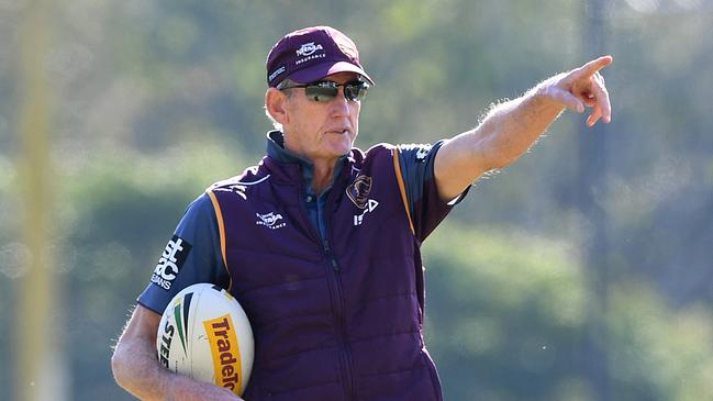 Coach Wayne Bennett gestures during the Brisbane Broncos training session in Brisbane, Wednesday, August 1, 2018. (AAP Image/Dave Hunt) NO ARCHIVING