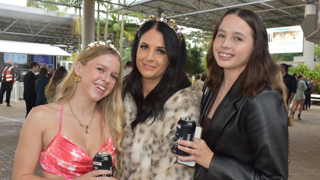 Lani K, Jess K and Sophie K at the 91.1 Hot FM Ladies Oaks Day 2025.