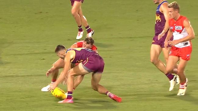 Darcy Wilmot even got to the ball first. Photo: Fox Footy.