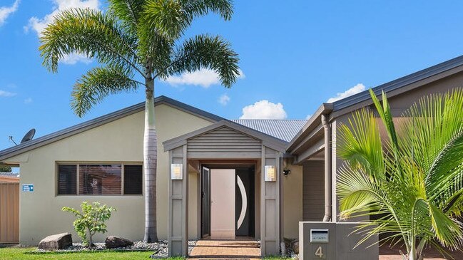 Carindale: Vendor paid $1.17m in October 2021, sold for $1.05m in June 2022