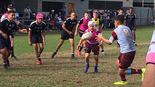 South Coast attack in the Queensland School Sport 11-12 years rugby league state grand final.